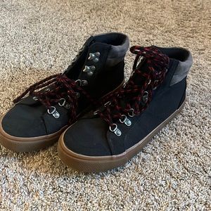 Boys casual boot